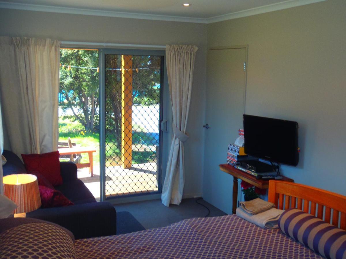 Lakefront Fantail Cottage Lake Hawea, Wanaka Lago Hawea Exterior foto